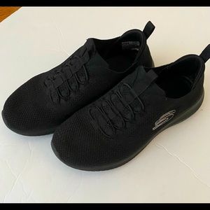 SKECHERS Woman Black SHOES Size 6
